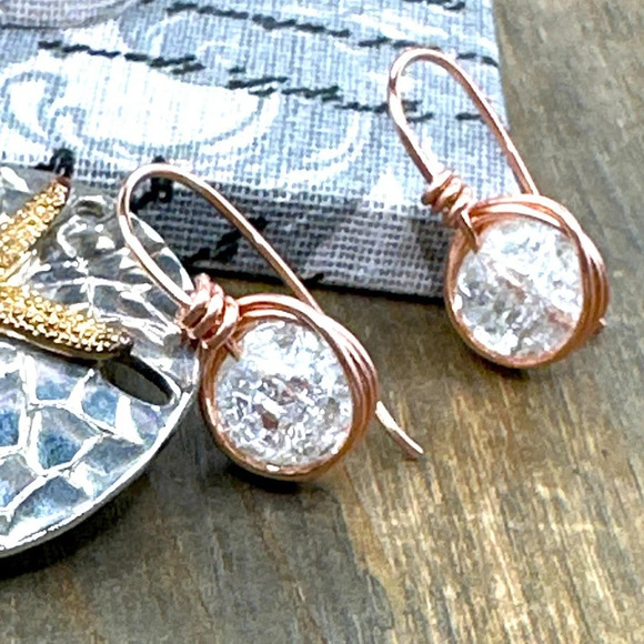 Crackled Clear Quartz and copper spheres dangle drops earrings - Picture 1 of 5